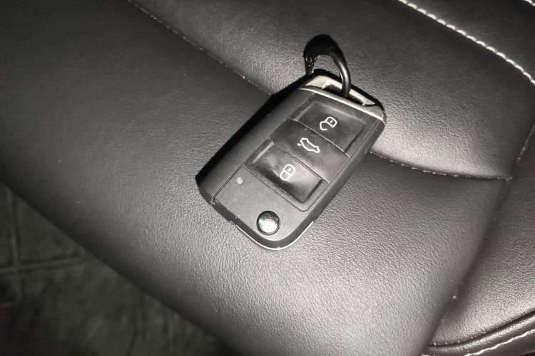 Used Volkswagen Magotan 2025 Zhongxiang Version 280TSI DSG Comfort Edition Interior 1