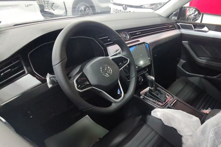 Used Volkswagen Magotan 2025 Zhongxiang Version 280TSI DSG Comfort Edition Interior 1
