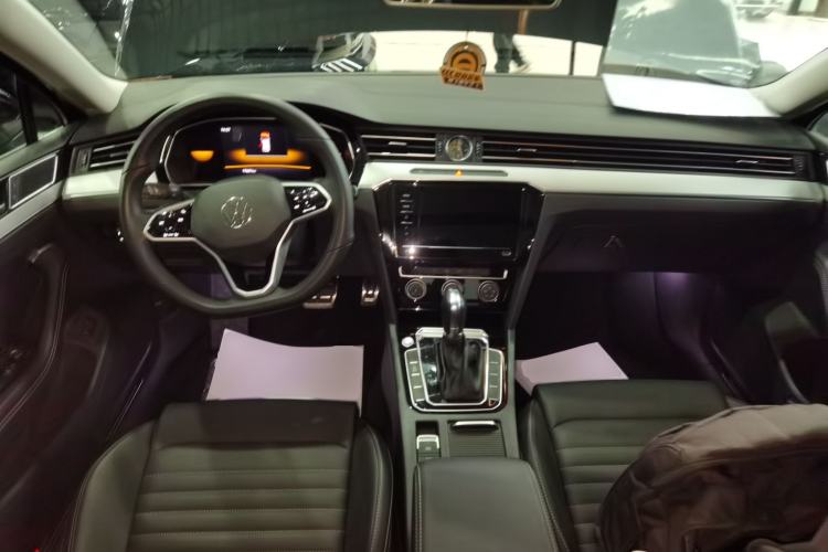 Used Volkswagen Magotan 2025 Zhongxiang Version 280TSI DSG Comfort Edition Interior 2