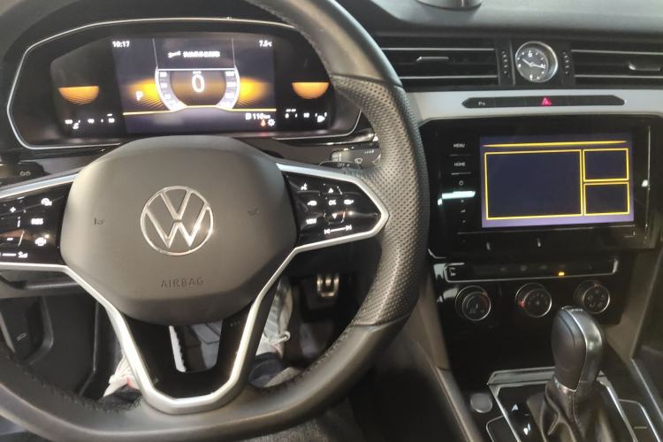 Used Volkswagen Magotan 2025 Zhongxiang Version 280TSI DSG Comfort Edition Interior 2