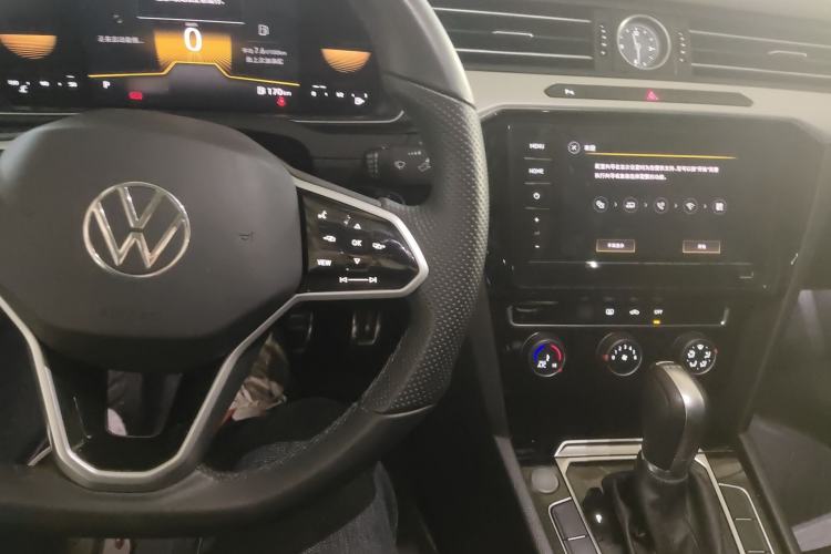 Used Volkswagen Magotan 2025 Zhongxiang Version 280TSI DSG Comfort Edition Interior 2