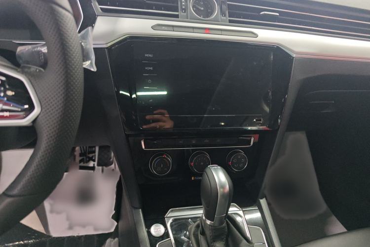 Used Volkswagen Magotan 2025 Zhongxiang Version 280TSI DSG Comfort Edition Interior 2