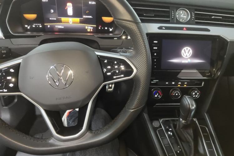 Used Volkswagen Magotan 2025 Zhongxiang Version 280TSI DSG Comfort Edition Interior 2