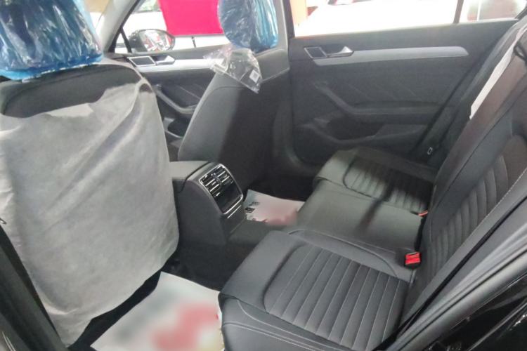 Used Volkswagen Magotan 2025 Zhongxiang Version 280TSI DSG Comfort Edition Interior 3