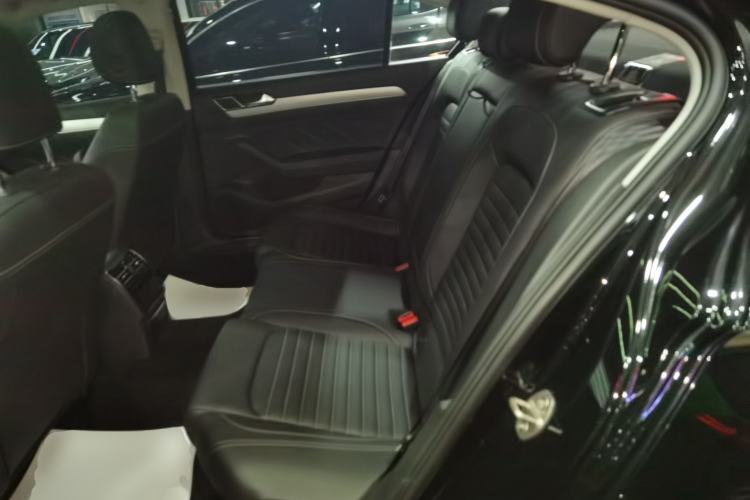 Used Volkswagen Magotan 2025 Zhongxiang Version 280TSI DSG Comfort Edition Interior 4