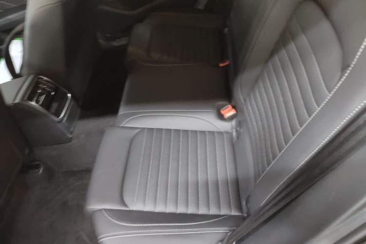 Used Volkswagen Magotan 2025 Zhongxiang Version 280TSI DSG Comfort Edition Interior 4