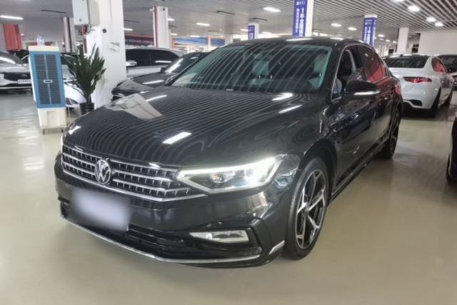 Used Volkswagen Magotan 2025 Zhongxiang Version 330TSI DSG Luxury Edition