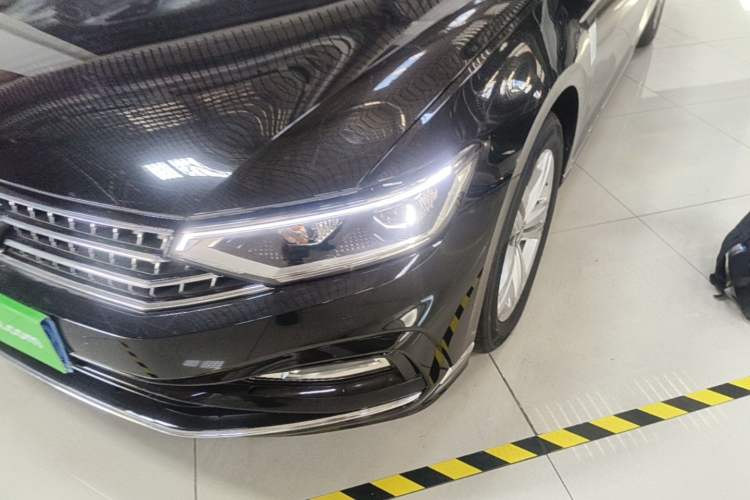 Used Volkswagen Magotan 2025 Zhongxiang Version 280TSI DSG Comfort Edition Left Front Headlight
