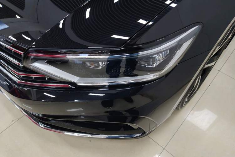 Used Volkswagen Magotan 2025 Zhongxiang Model 280TSI DSG Luxury Version Left Front Headlight