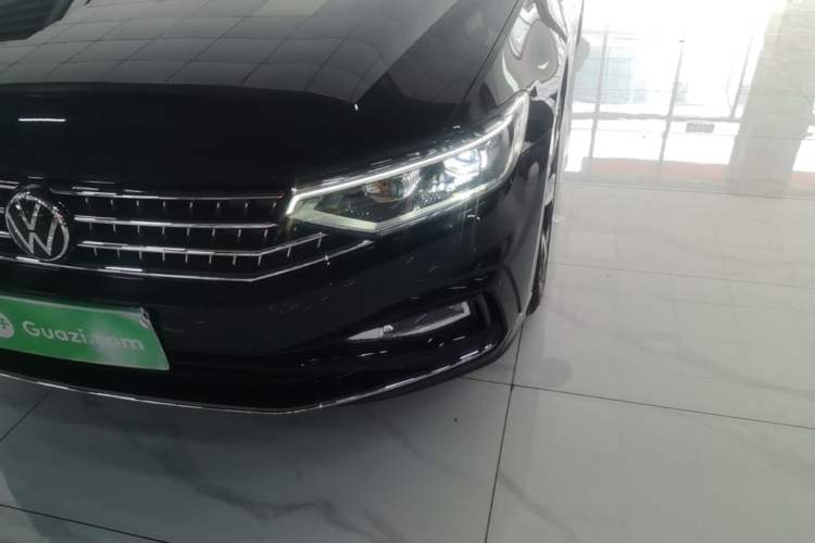 Used Volkswagen Magotan 2025 Revised Version Zhongxiang Edition 280TSI DSG Luxury Trim Left Front Headlight