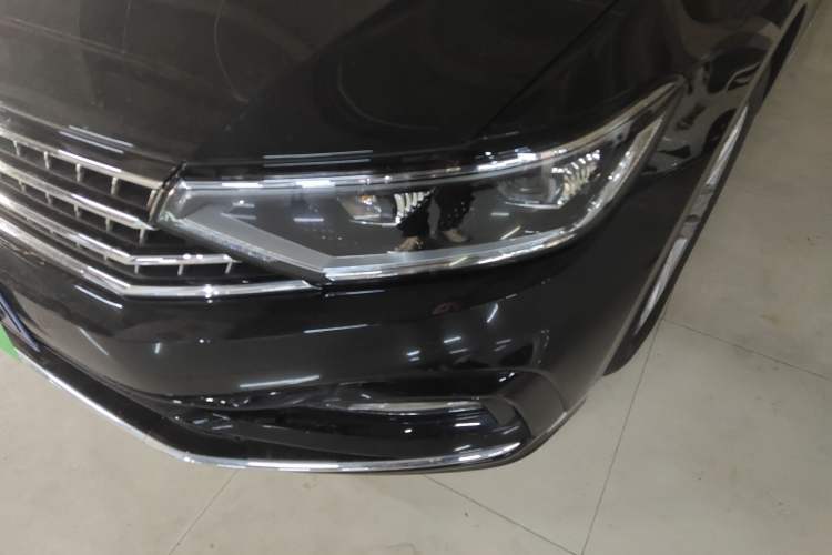 Used Volkswagen Magotan 2025 Zhongxiang Version 280TSI DSG Comfort Edition Left Front Headlight