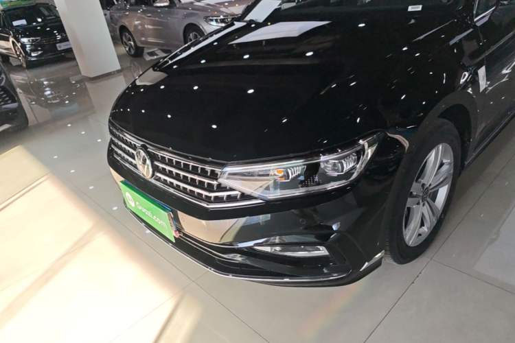 Used Volkswagen Magotan 2025 Zhongxiang Version 280TSI DSG Comfort Edition Left Front Headlight