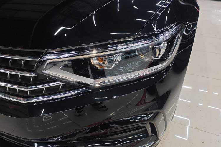 Used Volkswagen Magotan 2025 Revised Version 2 Zhongxiang Edition 330TSI DSG Luxury Trim Left Front Headlight