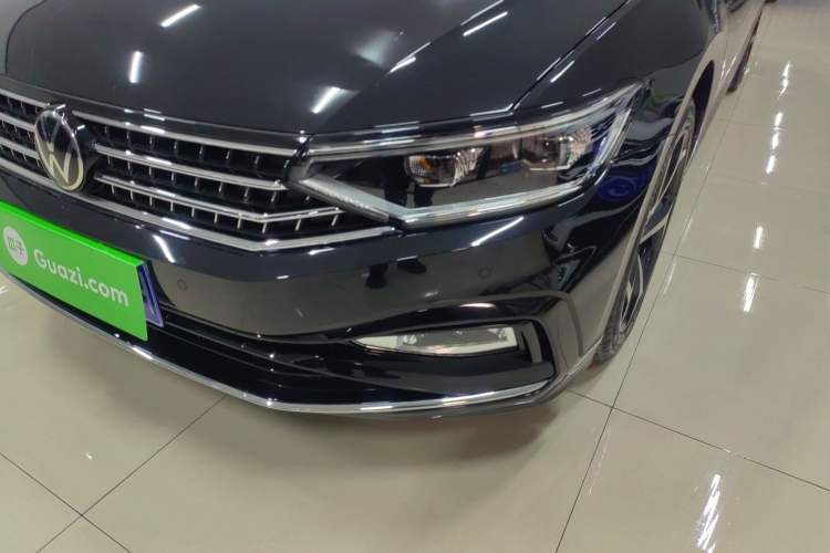 Used Volkswagen Magotan 2025 Zhongxiang Version 330TSI DSG Luxury Edition Left Front Headlight
