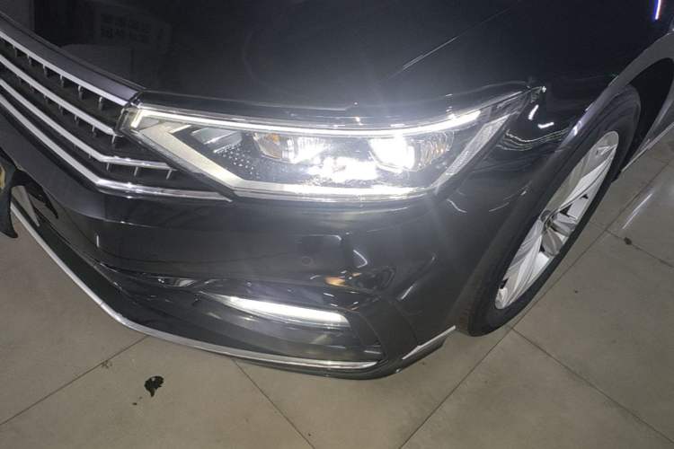 Used Volkswagen Magotan 2025 Zhongxiang Version 280TSI DSG Comfort Edition Left Front Headlight