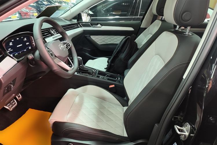 Used Volkswagen Magotan 2025 Revised Version Zhongxiang Edition 330TSI DSG Luxury Trim Left Front Seat