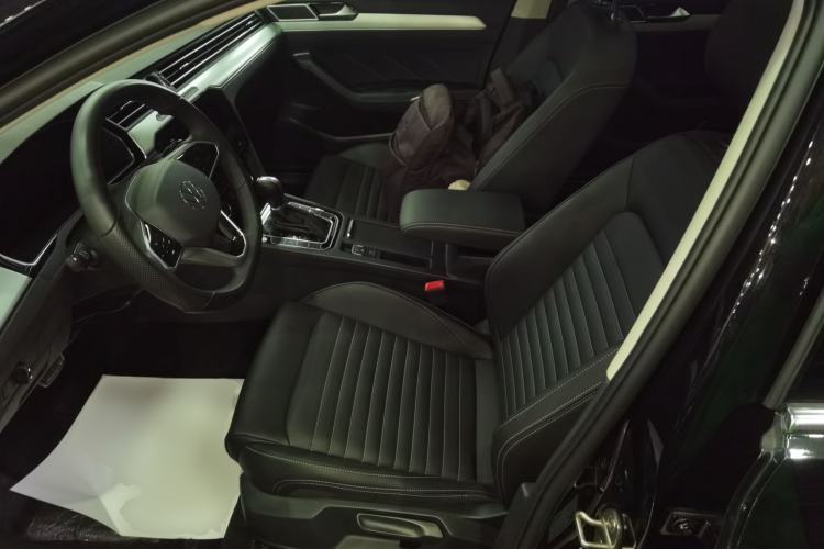Used Volkswagen Magotan 2025 Zhongxiang Version 280TSI DSG Comfort Edition Left Front Seat