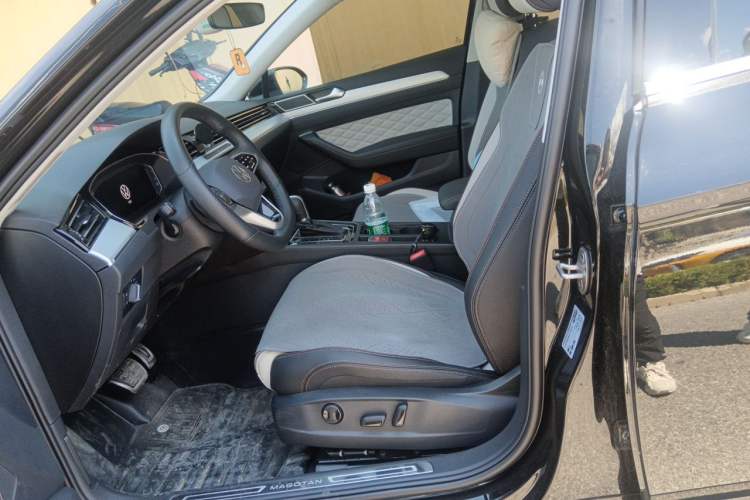 Used Volkswagen Magotan 2025 Revised Version Zhongxiang Edition 330TSI DSG Luxury Trim Left Front Seat