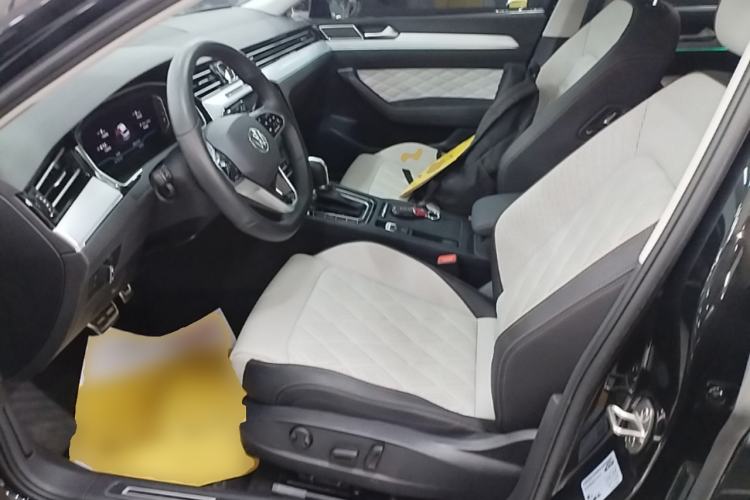Used Volkswagen Magotan 2025 Zhongxiang Version 330TSI DSG Luxury Edition Left Front Seat