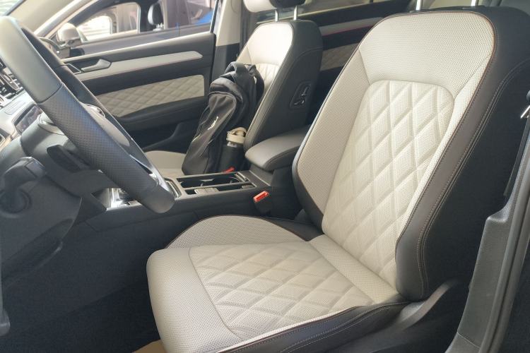 Used Volkswagen Magotan 2025 Revised Version Zhongxiang Edition 330TSI DSG Luxury Trim Left Front Seat