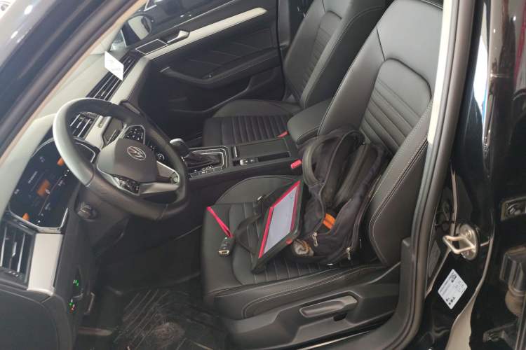 Used Volkswagen Magotan 2025 Zhongxiang Version 280TSI DSG Comfort Edition Left Front Seat