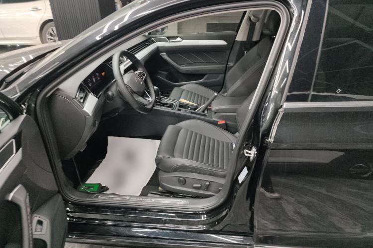 Used Volkswagen Magotan 2025 Zhongxiang Version 280TSI DSG Comfort Edition Left Front Seat