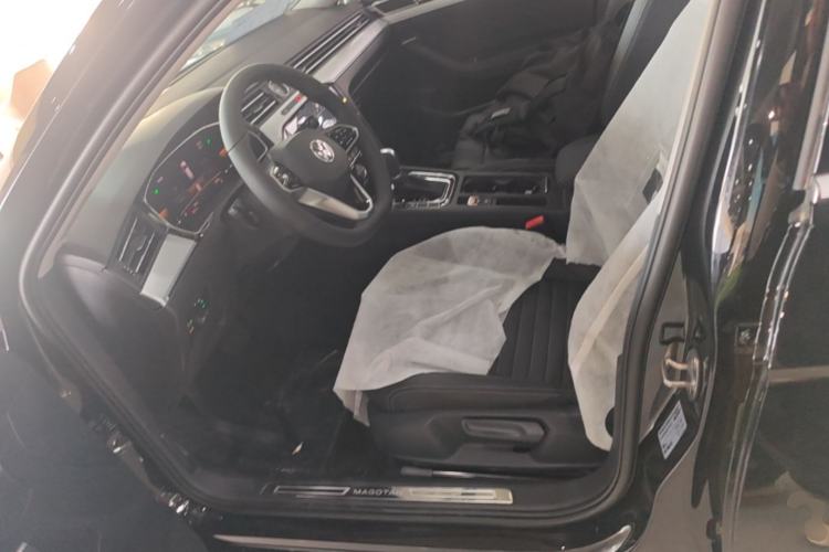 Used Volkswagen Magotan 2025 Zhongxiang Version 280TSI DSG Comfort Edition Left Front Seat