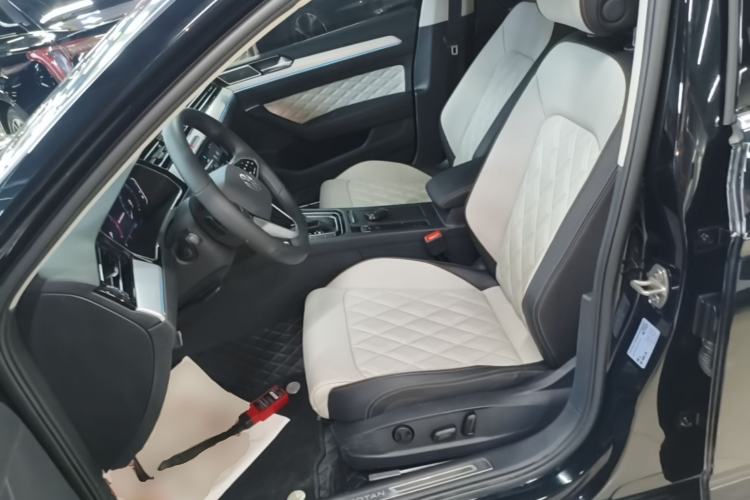 Used Volkswagen Magotan 2025 Revised Version Zhongxiang Edition 330TSI DSG Luxury Trim Left Front Seat