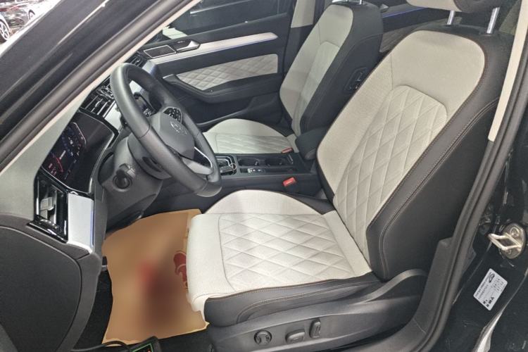 Used Volkswagen Magotan 2025 Zhongxiang Version 330TSI DSG Luxury Edition Left Front Seat