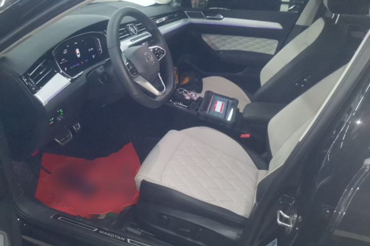 Used Volkswagen Magotan 2025 Zhongxiang Version 330TSI DSG Luxury Edition Left Front Seat