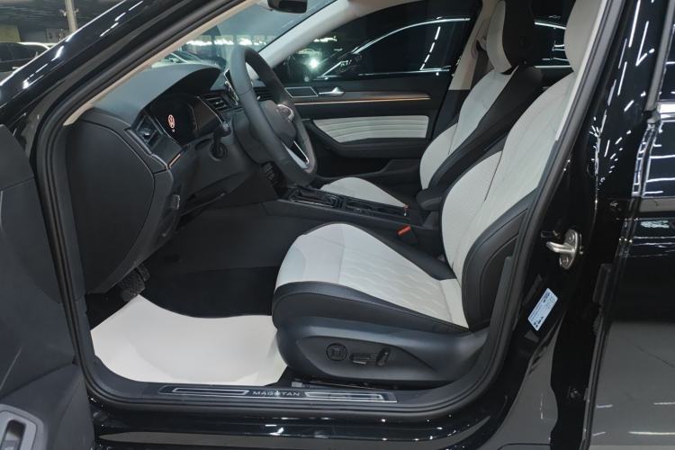 Used Volkswagen Magotan 2025 Revised Version 2 Zhongxiang Edition 330TSI DSG Luxury Trim Left Front Seat