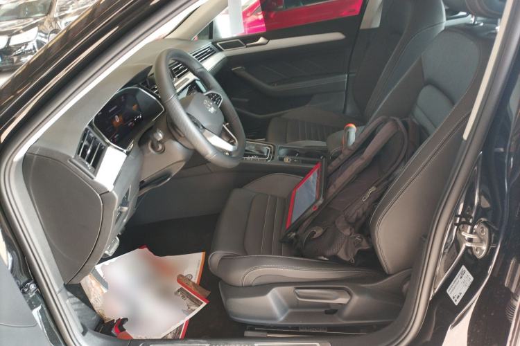 Used Volkswagen Magotan 2025 Zhongxiang Version 280TSI DSG Comfort Edition Left Front Seat