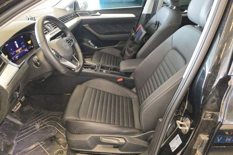 Used Volkswagen Magotan 2025 Zhongxiang Version 280TSI DSG Comfort Edition Left Front Seat