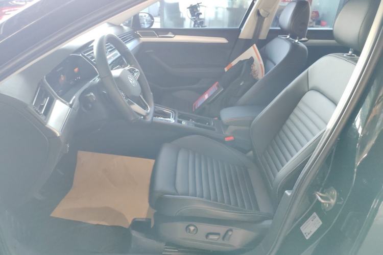 Used Volkswagen Magotan 2025 Zhongxiang Version 280TSI DSG Comfort Edition Left Front Seat