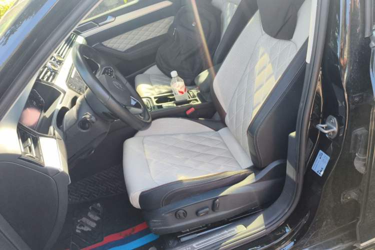 Used Volkswagen Magotan 2025 Revised Version 2 Zhongxiang Edition 330TSI DSG Luxury Trim Left Front Seat
