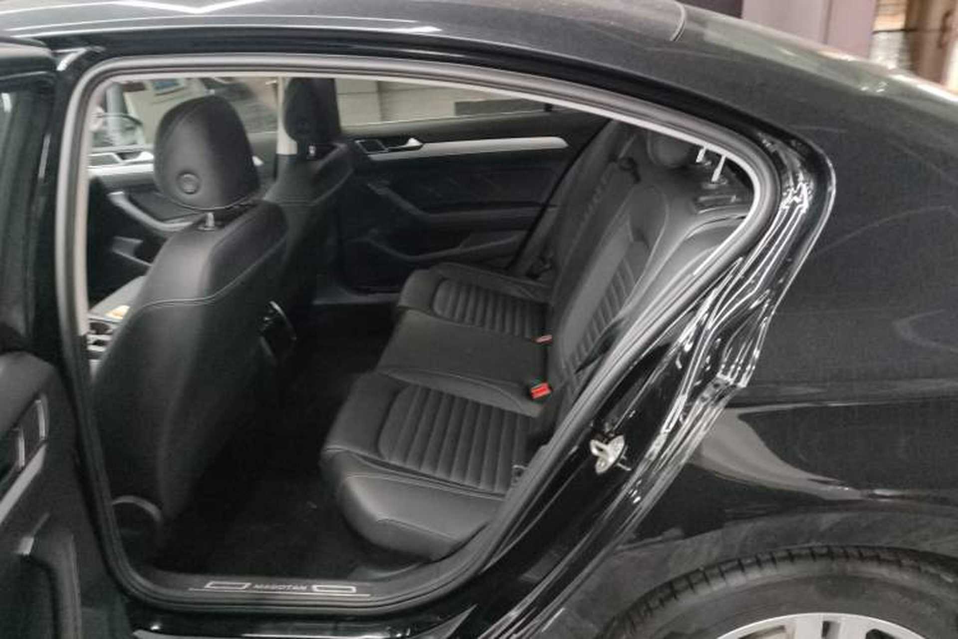Used Volkswagen Magotan 2025 Zhongxiang Version 280TSI DSG Comfort Edition Left Rear Seat