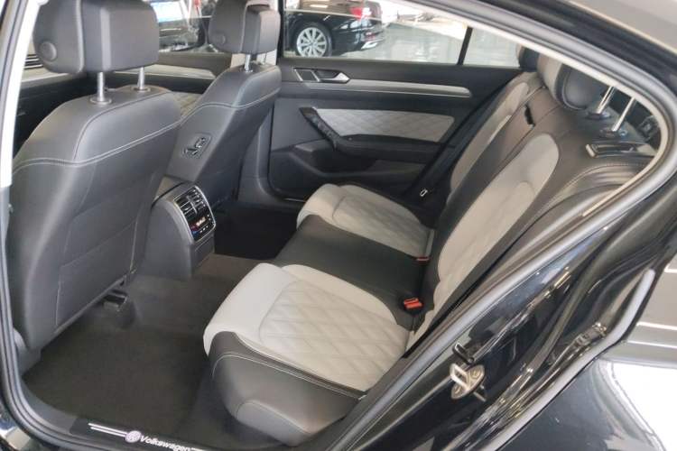 Used Volkswagen Magotan 2025 Revised Version Zhongxiang Edition 280TSI DSG Luxury Trim Left Rear Seat