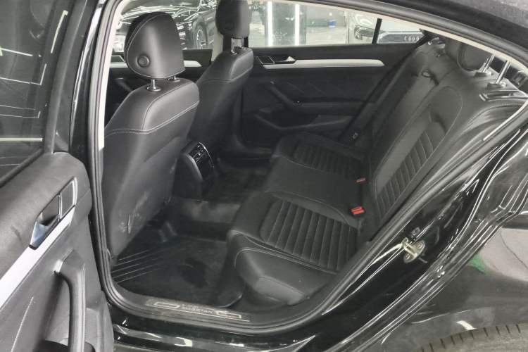 Used Volkswagen Magotan 2025 Zhongxiang Version 280TSI DSG Comfort Edition Left Rear Seat