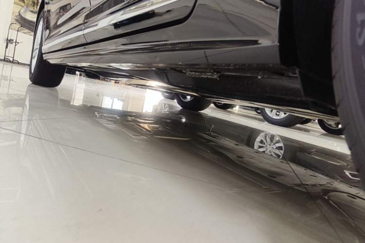 Used Volkswagen Magotan 2025 Zhongxiang Version 280TSI DSG Comfort Edition Left Side Sill