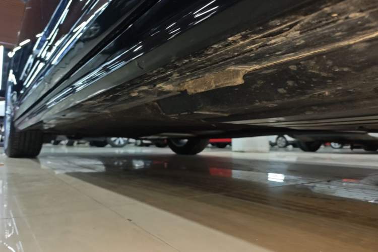 Used Volkswagen Magotan 2025 Zhongxiang Version 280TSI DSG Comfort Edition Left Side Sill