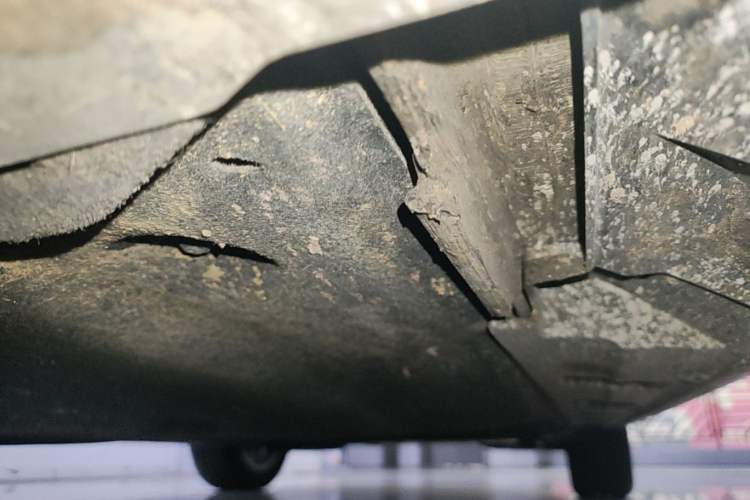 Used Volkswagen Magotan 2025 Zhongxiang Version 280TSI DSG Comfort Edition Left Side Sill