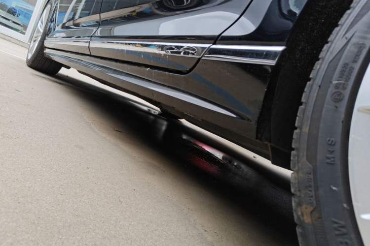 Used Volkswagen Magotan 2025 Zhongxiang Version 330TSI DSG Luxury Edition Left Side Sill