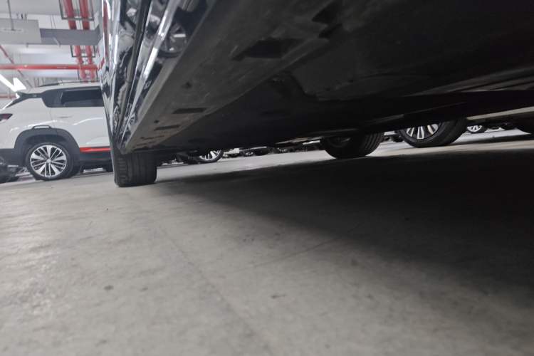 Used Volkswagen Magotan 2025 Zhongxiang Version 280TSI DSG Comfort Edition Left Side Sill