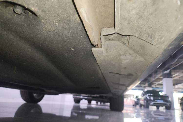 Used Volkswagen Magotan 2025 Zhongxiang Version 280TSI DSG Comfort Edition Left Side Sill