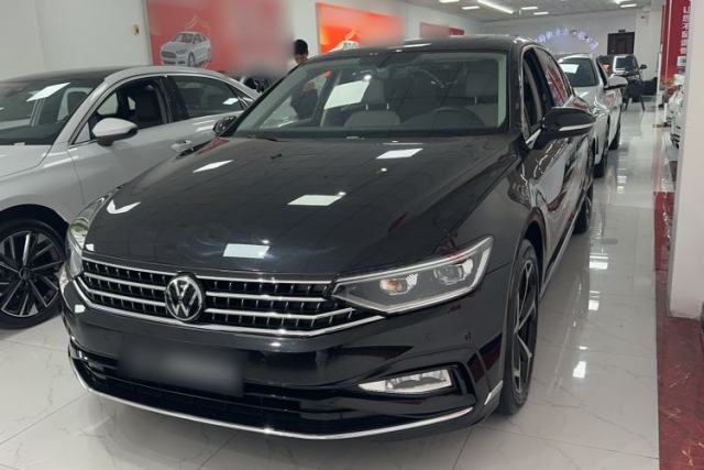 Used Volkswagen Magotan 2025 Zhongxiang Model 280TSI DSG Luxury Version