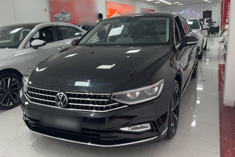 Used Volkswagen Magotan 2025 Zhongxiang Model 280TSI DSG Luxury Version Guazi used car, China used car export, Used car for sale, Used  cars, Cheapest cars for sale