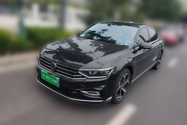 Used Volkswagen Magotan 2025 Zhongxiang Version 330TSI DSG Luxury Edition