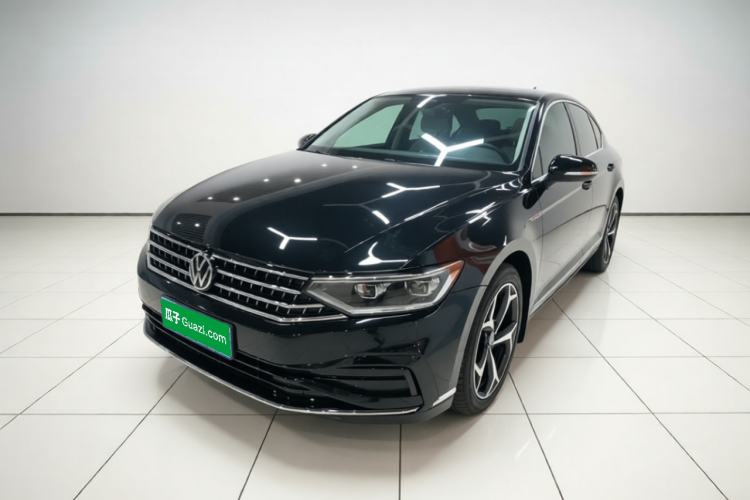 Volkswagen Magotan 2025 Revised Version 2 Zhongxiang Edition 330TSI DSG Luxury Trim