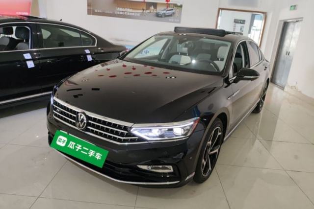 Used Volkswagen Magotan 2025 Revised Version 2 Zhongxiang Edition 330TSI DSG Luxury Trim