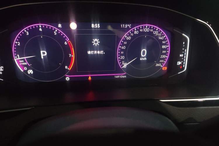 Used Volkswagen Magotan 2025 Zhongxiang Version 330TSI DSG Luxury Edition Odometer Close Up